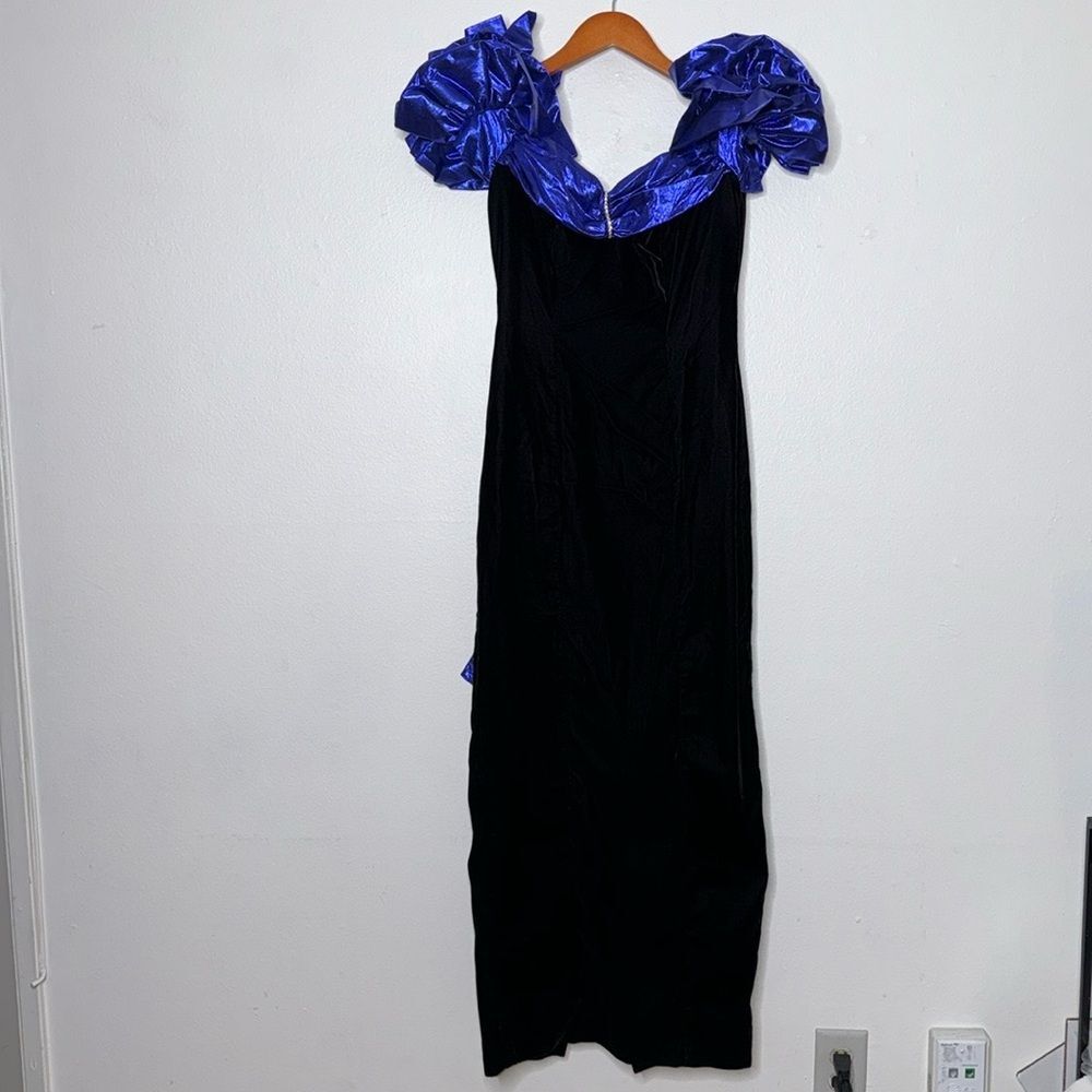 ZUM ZUM Vintage Velvet& Metallic Blue Fitted Formal Dress Size 3-4